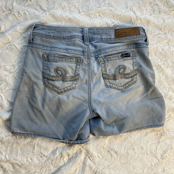 Seven7 High Rise Denim Stretch Light Wash Short - Women’s 4 - Picture 3 of 7